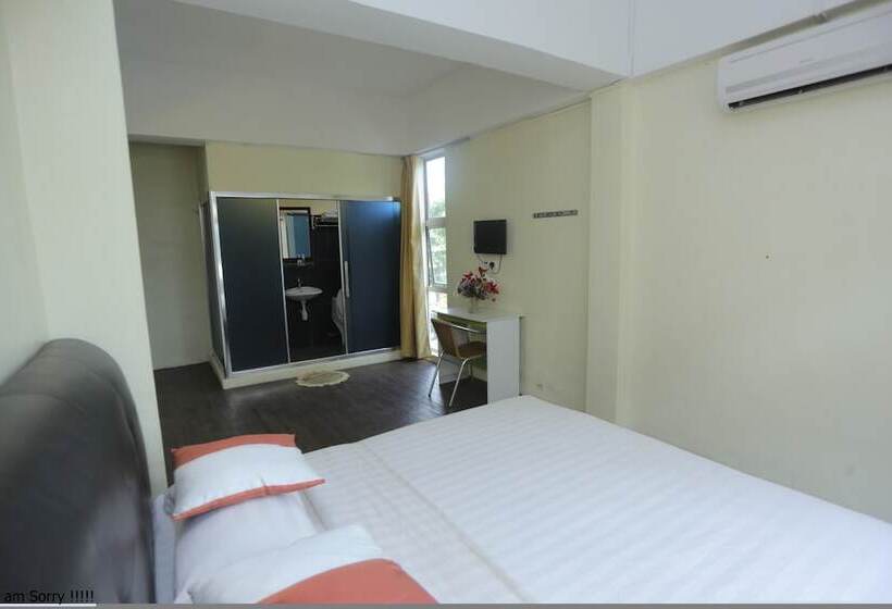 Jam Hotel Near Erl Salak Tinggi Sepang