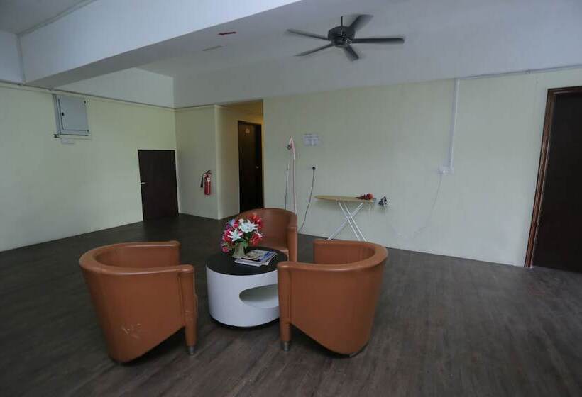 Jam Hotel Near Erl Salak Tinggi Sepang