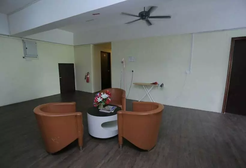 Jam Hotel Near Erl Salak Tinggi Sepang