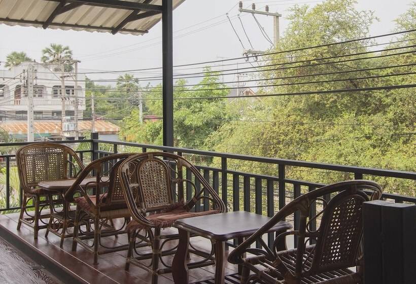 פנסיון Baan Taklom Chomtalay