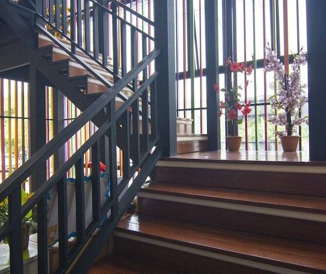 פנסיון Baan Taklom Chomtalay