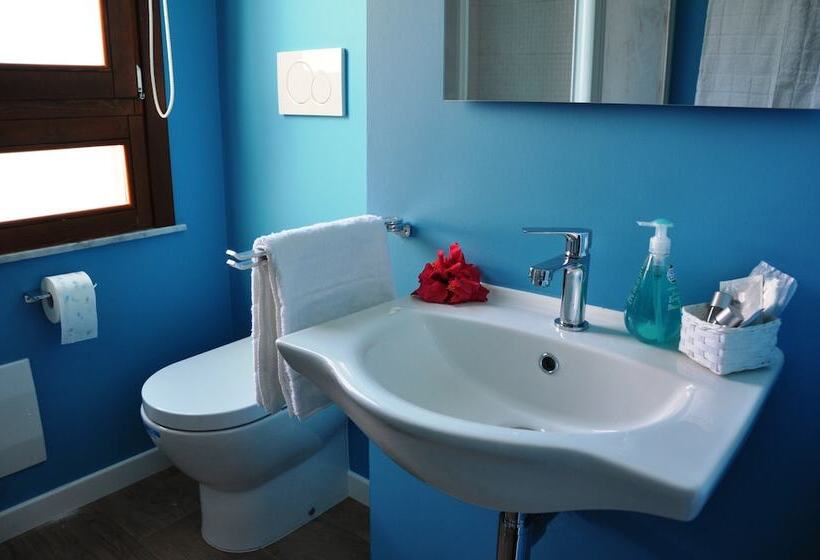 פנסיון Marcella House