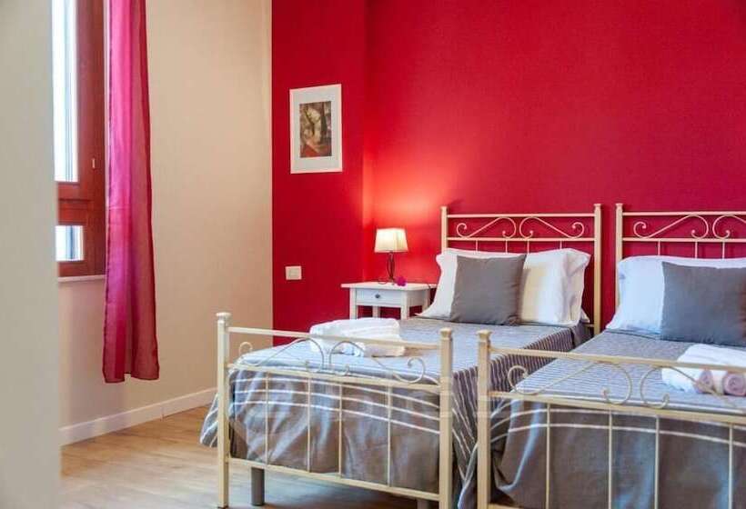 פנסיון Marcella House