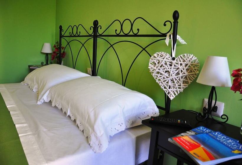 פנסיון Marcella House