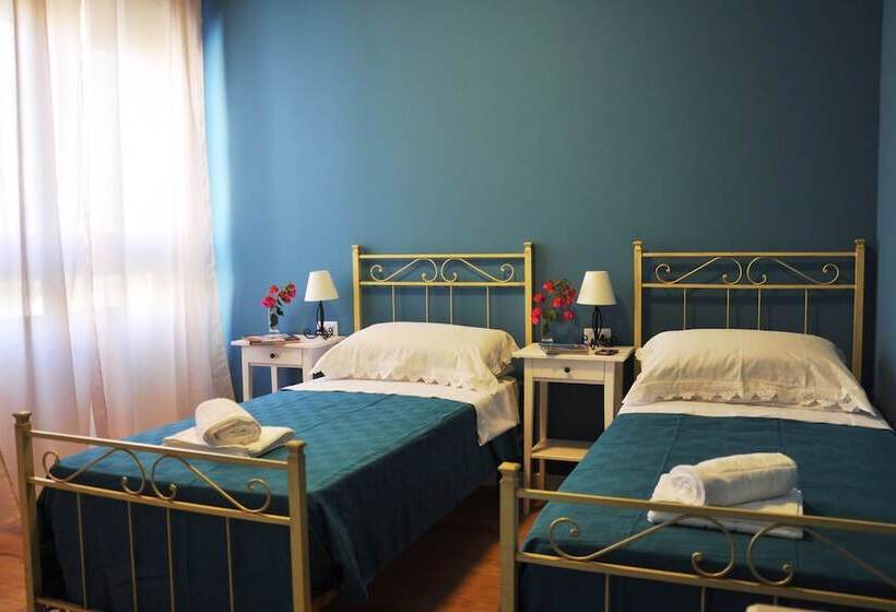 פנסיון Marcella House