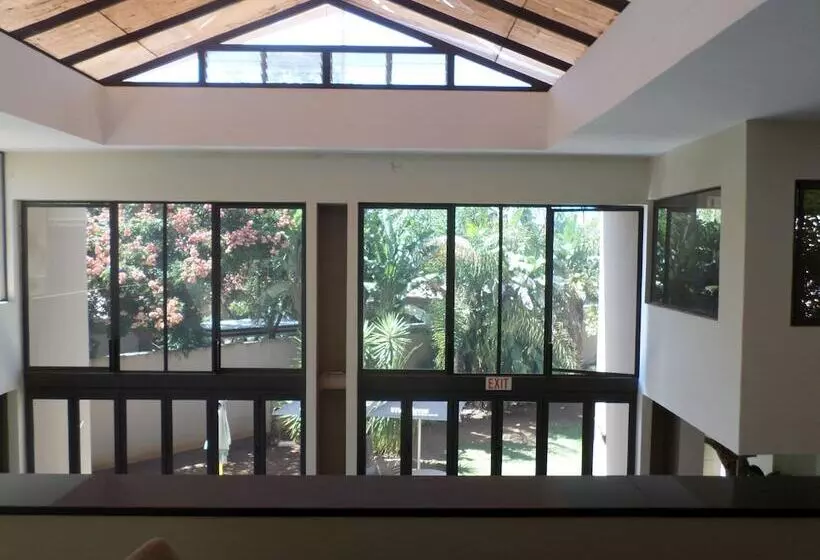 ペンション The Links Guest House