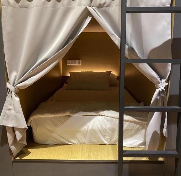 Общежитие Leisure Lodge