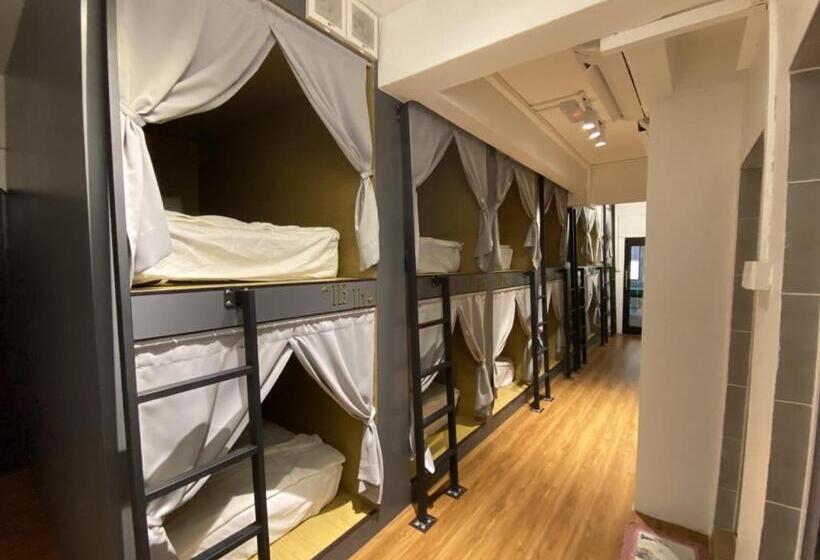 Общежитие Leisure Lodge