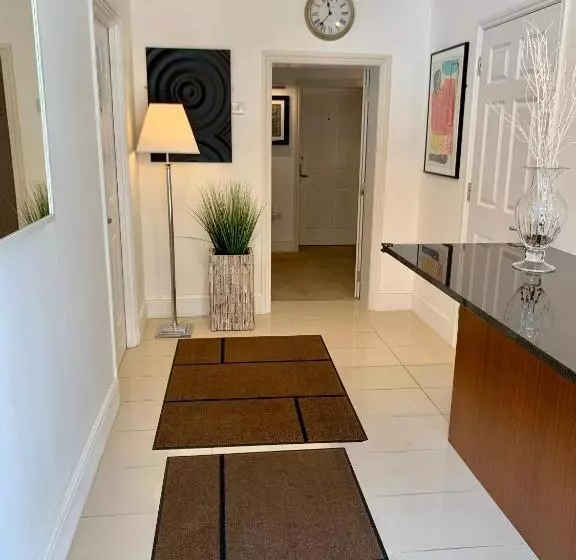 Aamiaismajoitus (B&B) Ferndale Mews