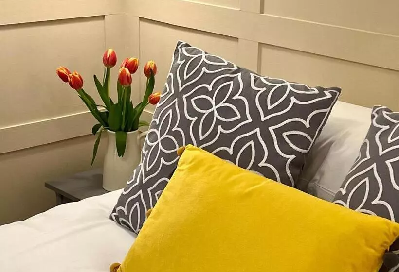 Aamiaismajoitus (B&B) Ferndale Mews