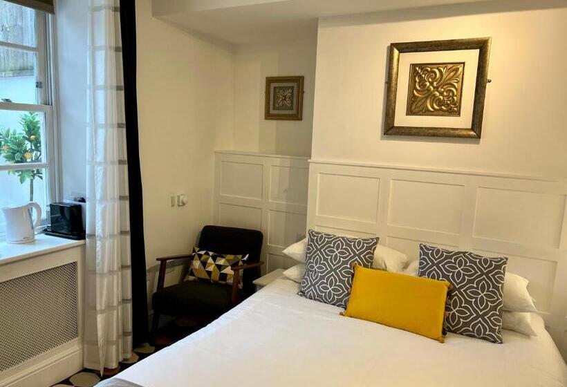 تختخواب و صبحانه Ferndale Mews