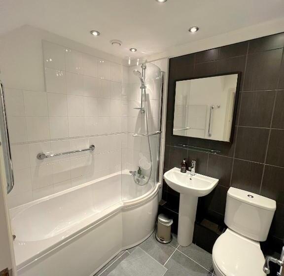 تختخواب و صبحانه Ferndale Mews