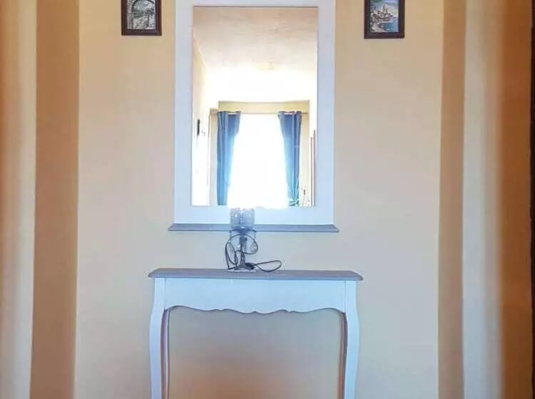 تختخواب و صبحانه Guesthouse Mira