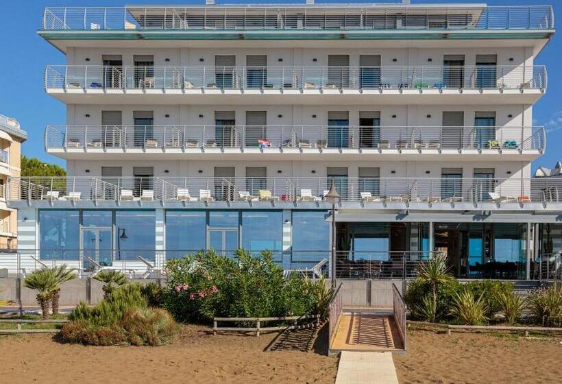 هتل Delle Nazioni   Adults Only