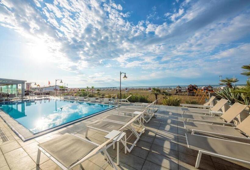 هتل Delle Nazioni   Adults Only