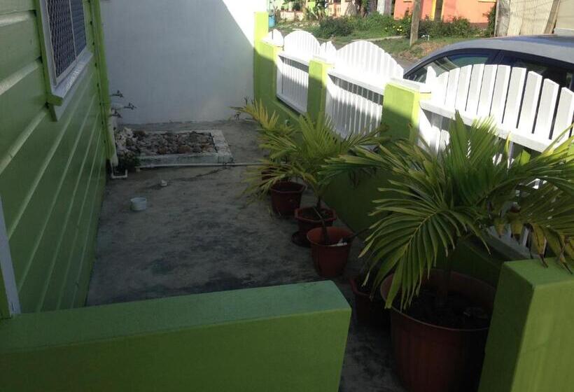 هتل Eko Cozy Guest House