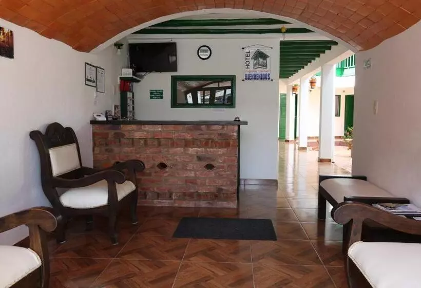 ホテル Esquina Colonial