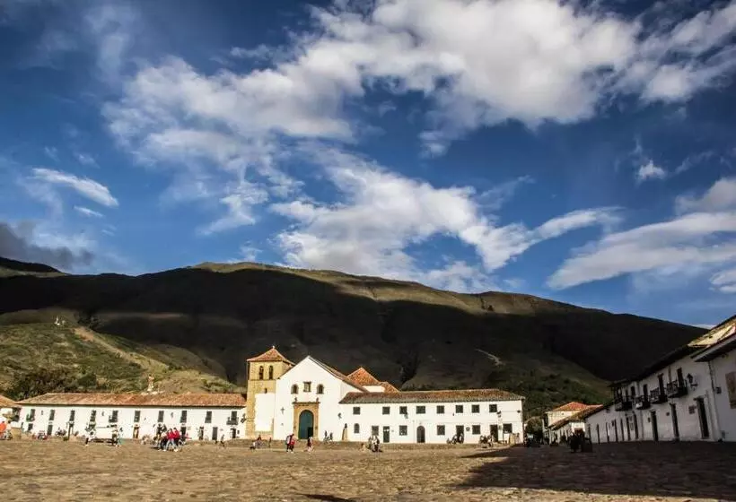 ホテル Esquina Colonial