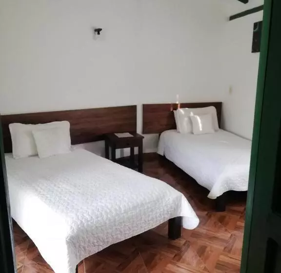 ホテル Esquina Colonial