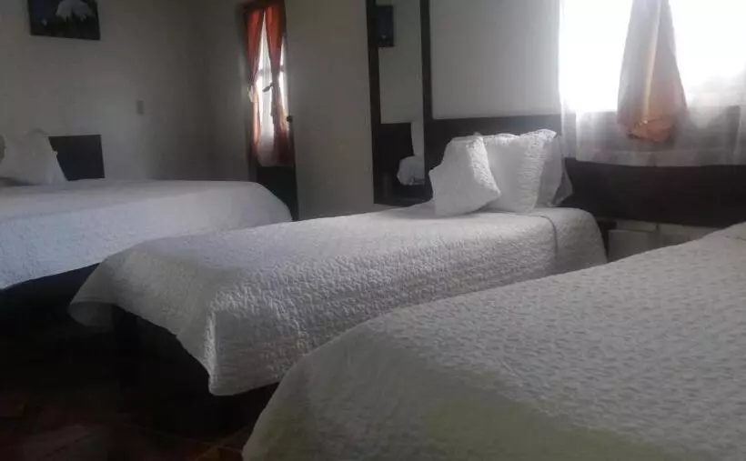 ホテル Esquina Colonial