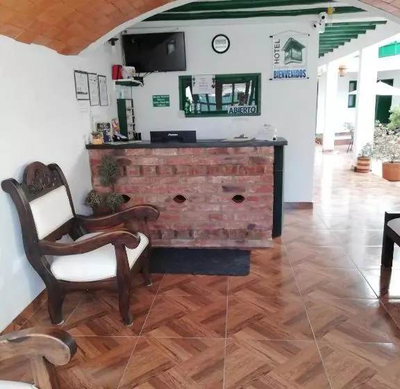 ホテル Esquina Colonial