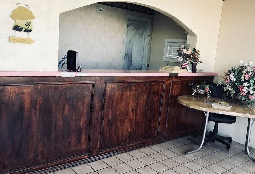 فندق Executive Inn Texarkana