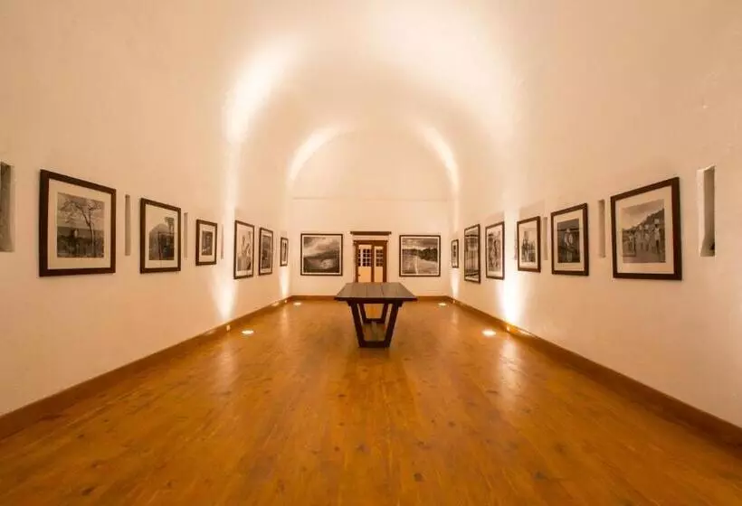 هتل Gunpowder House & Suites