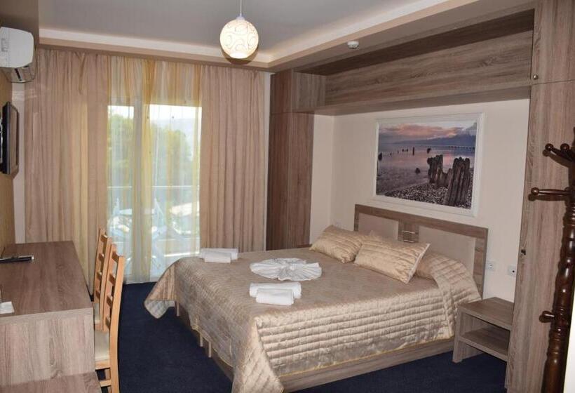 Отель Pogradeci 2