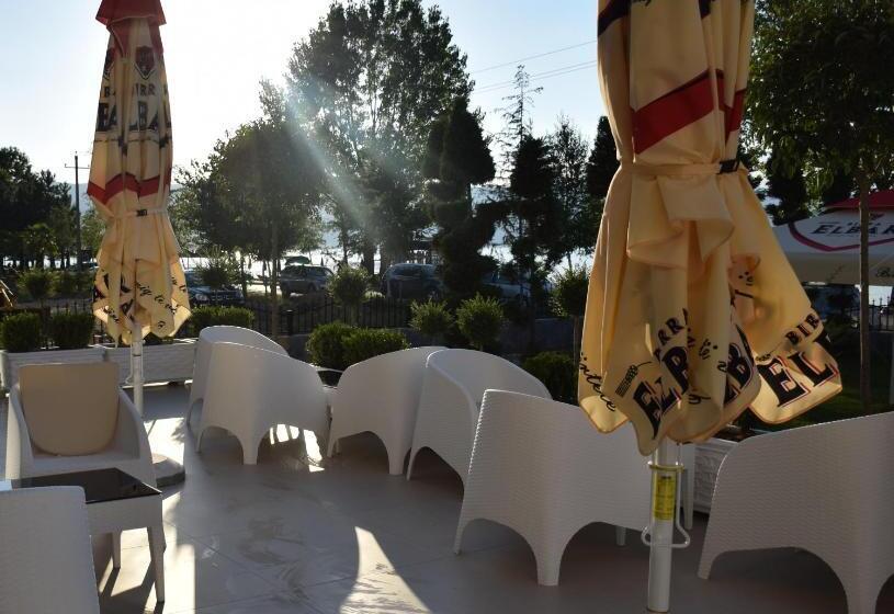 Отель Pogradeci 2