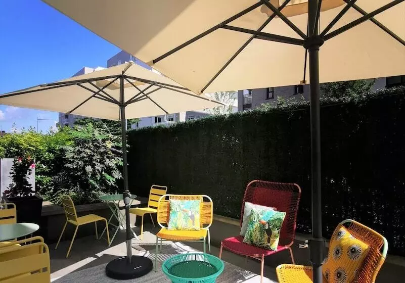 ホテル Residhome Asnieres Park