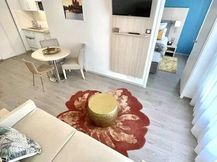 ホテル Residhome Asnieres Park