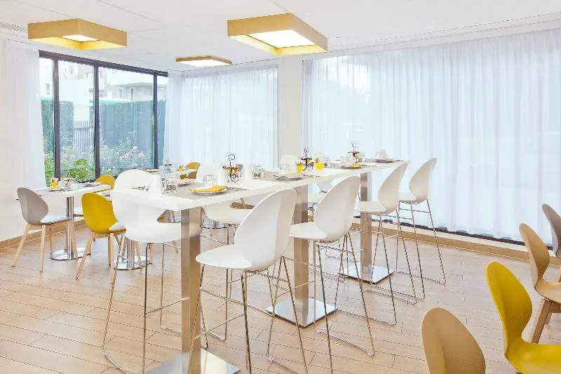 Hotelli Residhome Asnieres Park