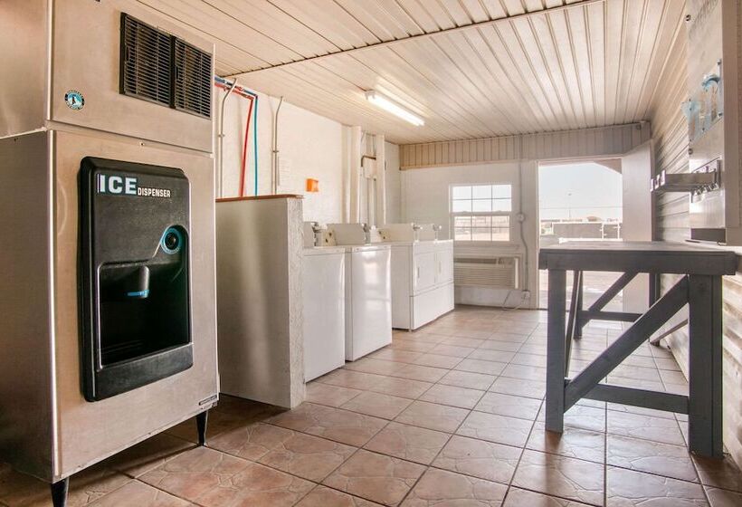 Отель Rodeway Inn