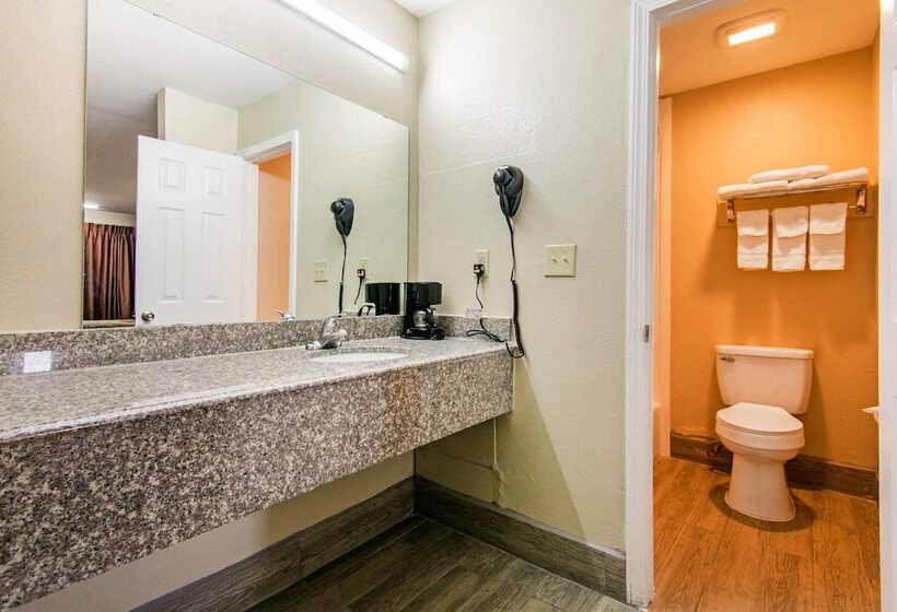 Отель Rodeway Inn