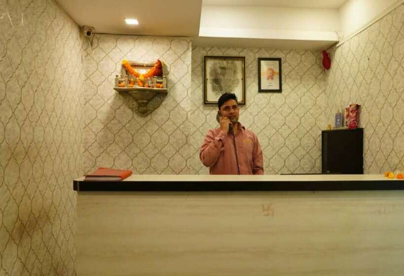 호텔 Sai Sharan Stay Inn