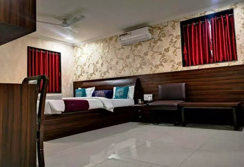 ホテル Sai Sharan Stay Inn