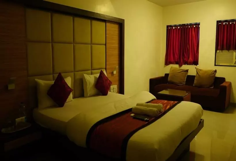 ホテル Sai Sharan Stay Inn