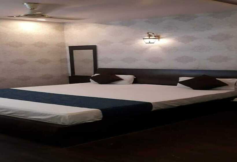 호텔 Sai Sharan Stay Inn