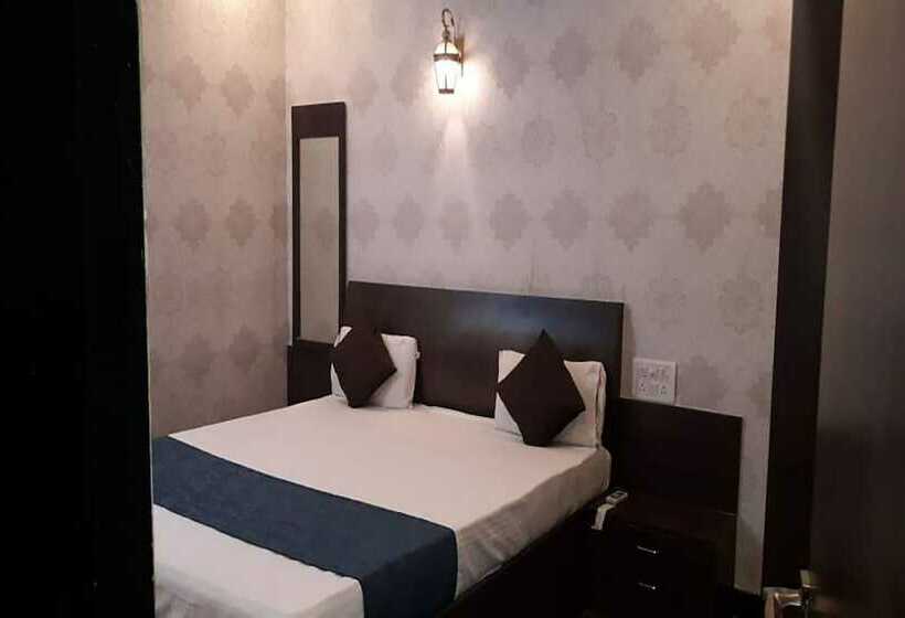 호텔 Sai Sharan Stay Inn