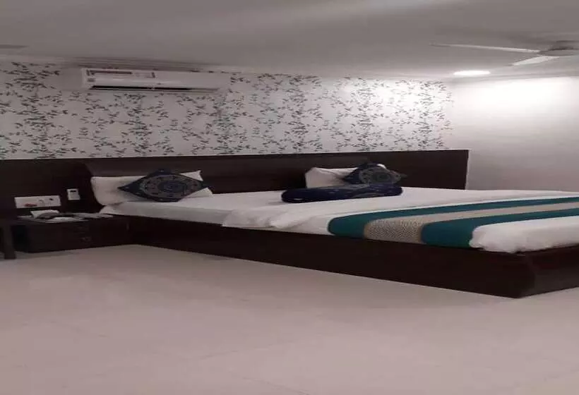 ホテル Sai Sharan Stay Inn