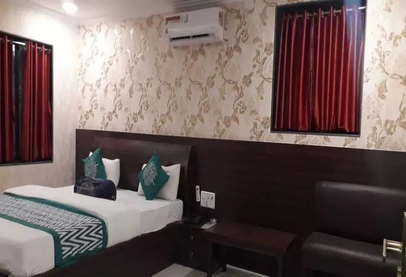 ホテル Sai Sharan Stay Inn