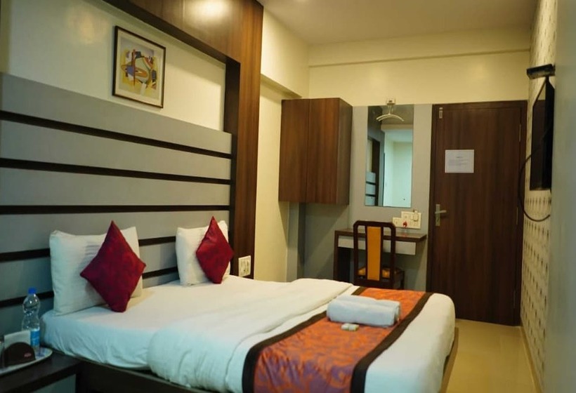 호텔 Sai Sharan Stay Inn