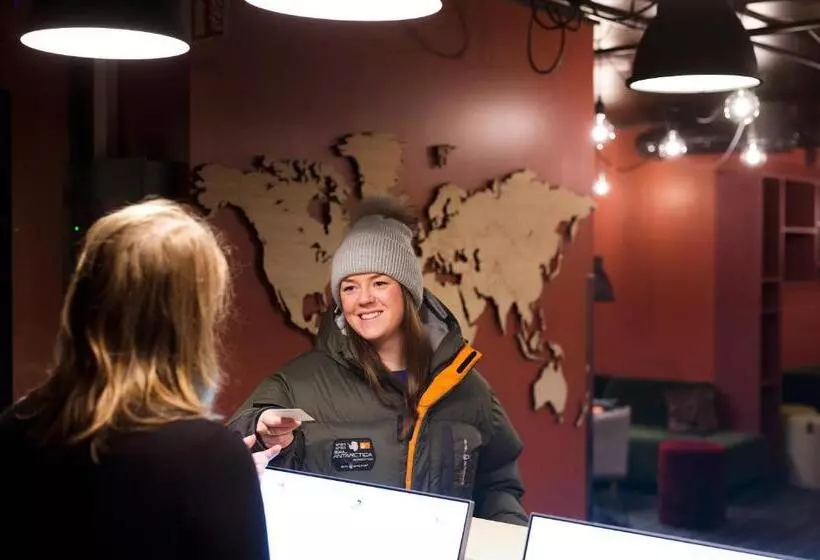 Svalbard Hotell | The Vault