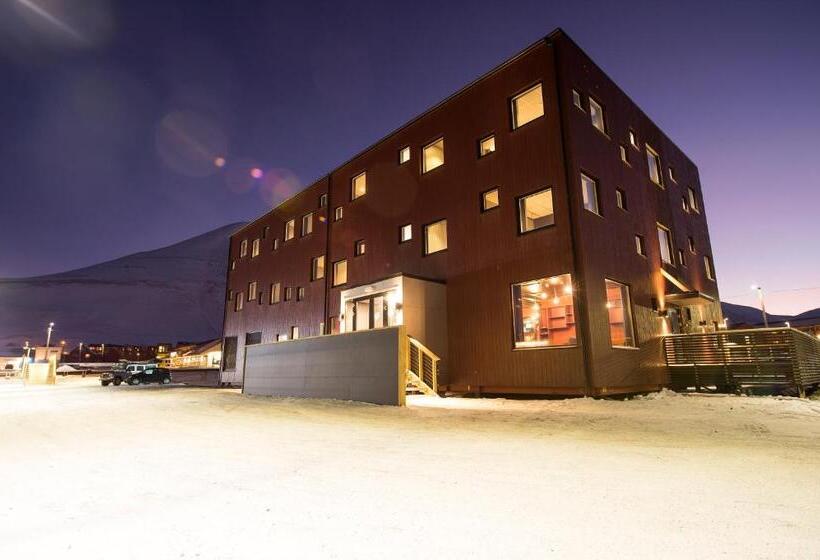 Svalbard Hotell | The Vault
