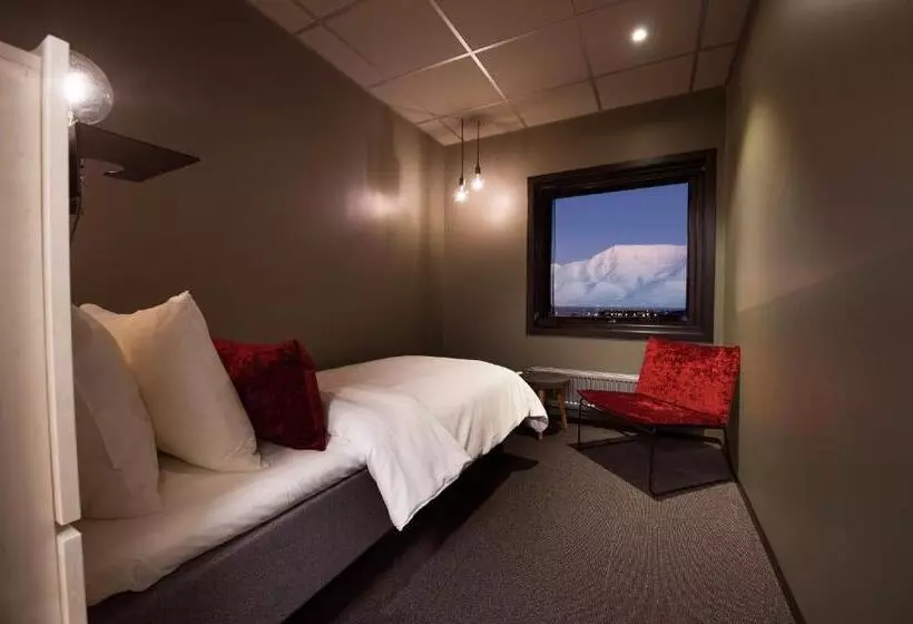 Svalbard Hotell | The Vault