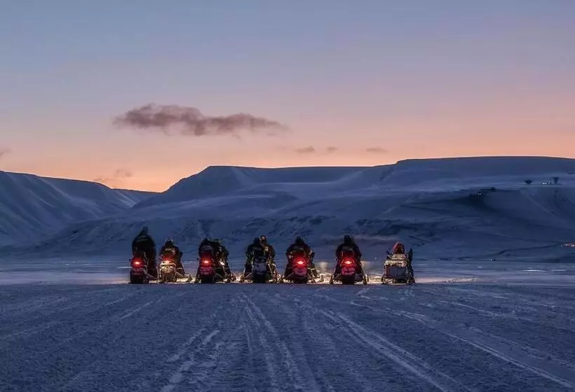 Svalbard Hotell | The Vault