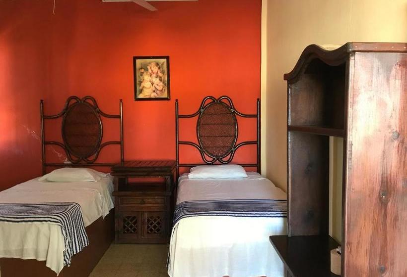 فندق Estrella Del Mar