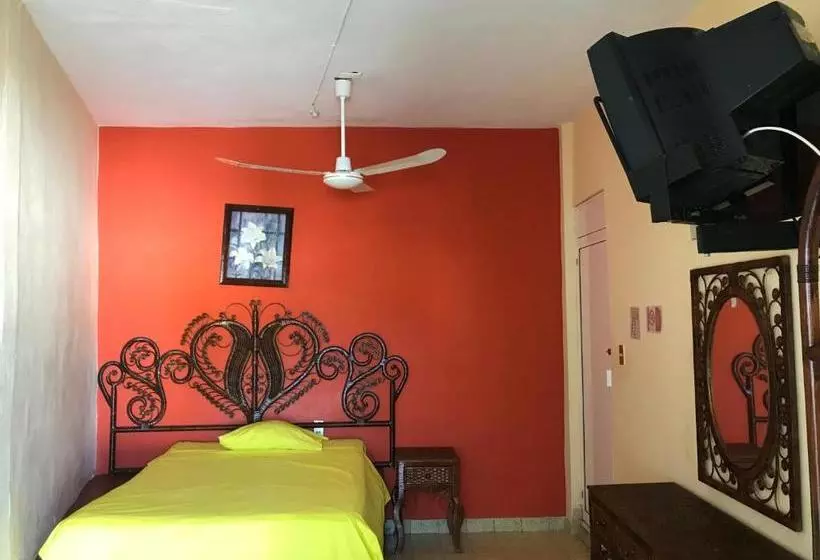 Hotelli Estrella Del Mar