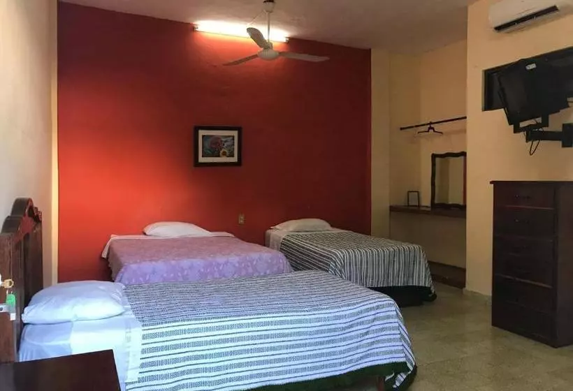 Hotelli Estrella Del Mar