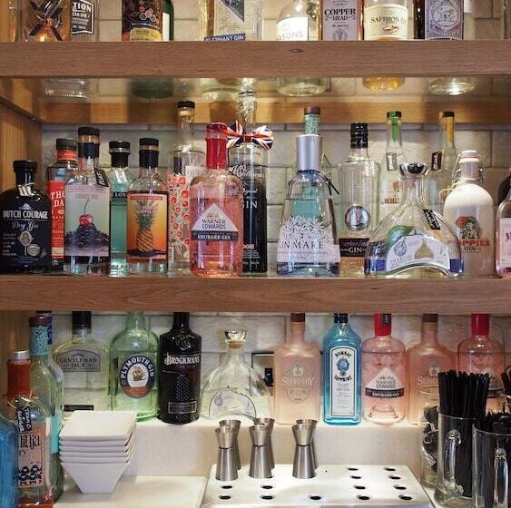 酒店 The Little George